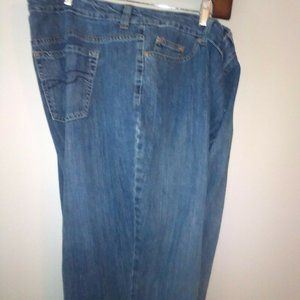 St. John’s Bay Ladies Plus Tall Long Bootcut Leg Blue Jeans Size 24W (32” Inseam